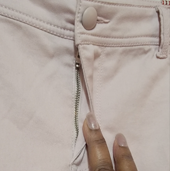 DRESSBARN LIGHT PINK SIGNATURE FIT SKINNY PANTS - Picture 5 of 9